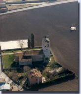 iglesia vista desde el cielo